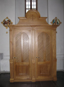 konfesjonał zamknięty- kościół oo Dominikanów w Witebsku